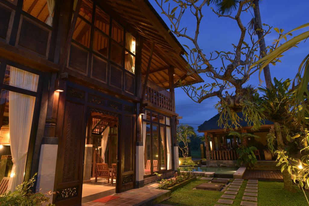 Wooden Villa By Prasi ウブド エクステリア 写真
